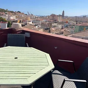 Two Bedroom In Center With Views Apartment